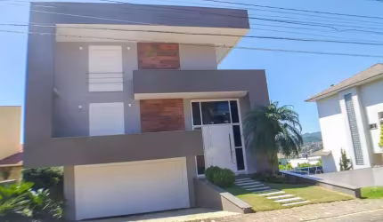Casa à venda 3 Quartos, 1 Suite, 2 Vagas, 300M², Primavera, Novo Hamburgo - RS