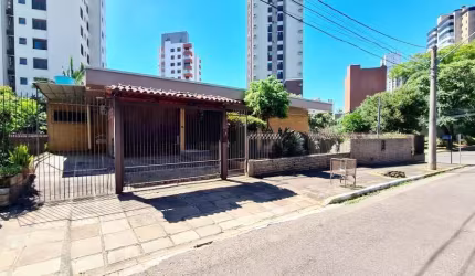 Casa à venda 3 Quartos, 1 Suite, 4 Vagas, 394M², Boa Vista, Novo Hamburgo - RS
