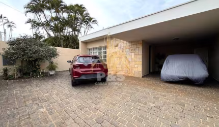 Ampla Casa com 4 Quartos na Vila Maria, com terreno de 300 m²
