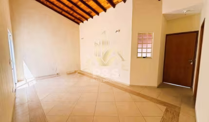 Casa a 5 minutos do centro de Botucatu, com 2 dormitórios e 1 escritório!
