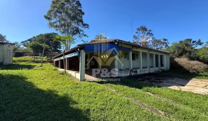 Chácara no Bº Capão Bonito em Rubião/Botucatu, com casa de 3 dormitórios.
