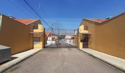 Casa à venda no bairro Uberaba - Curitiba/PR