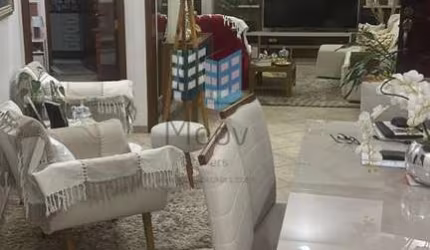 Casa para Venda em Guarulhos, Jardim Presidente Dutra, 3 dormitórios, 1 suíte, 4 banheiros, 4 vagas