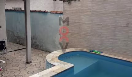 Casa na Praia para Venda em Mongaguá, Balneário Flórida Mirim, 2 dormitórios, 1 suíte, 1 banheiro, 3 vagas