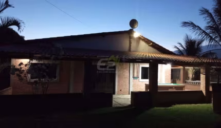 Charmosa chácara à venda em São Carlos, 3 dormitórios e amplo espaço de lazer!