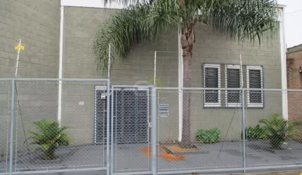 Oportunidade única! Barracão comercial à venda no Jardim Tangará, São Carlos.