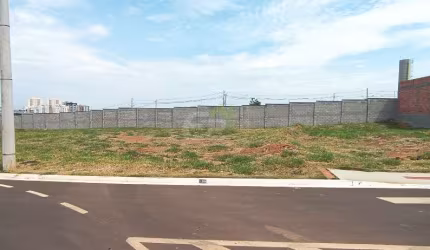 Terreno à venda no Condomínio Monte das Araucárias, São Carlos!