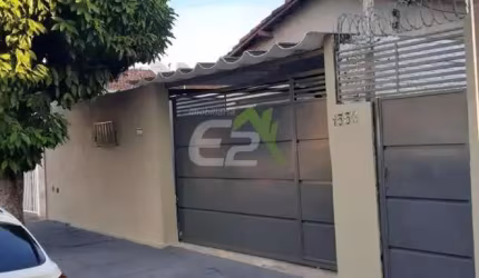 Casa a venda em Vila Boa Vista 1, Sao Carlos: 2 dormitorios, edicula e quintal amplo!