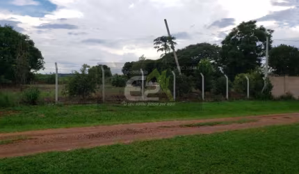 Chácara em Condomínio à Venda em São Carlos - Parque Itaipu | Tranquilidade e Conforto!
