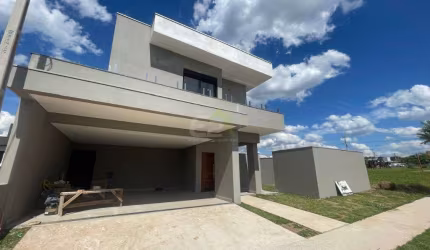 Casa de Condomínio à venda com 3 suítes no Condomínio Villeneuve I em São Carlos