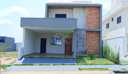 Linda Casa Sobrado no Condomínio Jardim Jóckei Club A em São Carlos