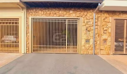 Casa à venda no Planalto Paraíso, São Carlos - 3 dormitórios, suíte, garagem coberta