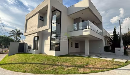 Sobrado de luxo com 4 suítes no Condomínio Residencial Village Damha II