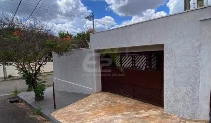 Casa com 3 quartos à venda no Jardim Santa Paula, São Carlos , 230 m2 por R$ 680.000