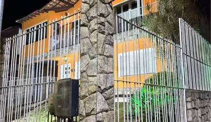 Casa com 6 quartos à venda ou para locação em Vila Santa Cecília - RJ