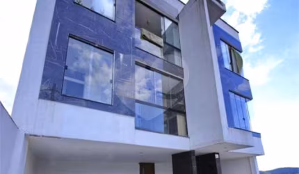 Apartamento com 2 quartos à venda em Jardim Amália - RJ