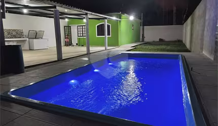 Casa com 2 quartos à venda em Centro - RJ