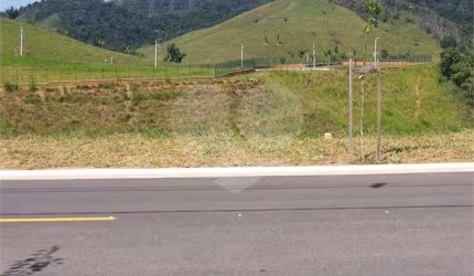 Terreno à venda em São Geraldo - RJ