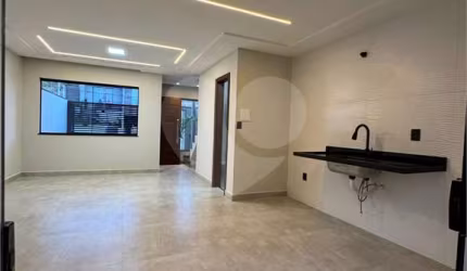 Casa com 3 quartos à venda em Jardim Belvedere - RJ