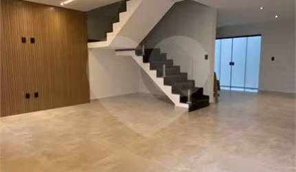 Casa com 3 quartos à venda em Jardim Belvedere - RJ