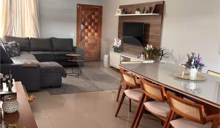 Casa com 3 quartos à venda em Jardim Belvedere - RJ