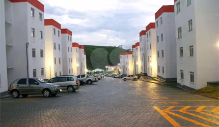 Apartamento com 2 quartos à venda em Água Limpa - RJ