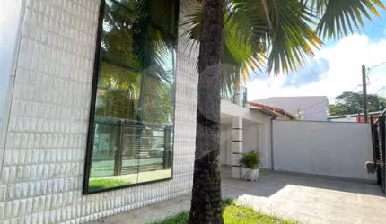 Casa com 4 quartos à venda em Jardim Amália - RJ