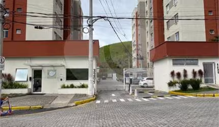 Apartamento com 2 quartos à venda em Três Poços - RJ