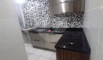 Apartamento com 2 quartos à venda em Água Limpa - RJ