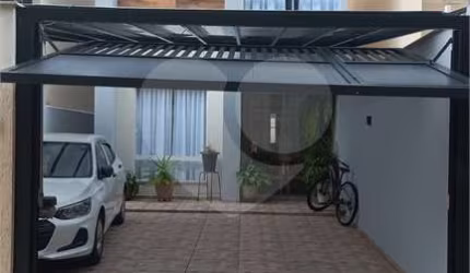 Casa com 2 quartos à venda em Centro - RJ