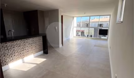 Apartamento com 3 quartos à venda em Jardim Amália - RJ