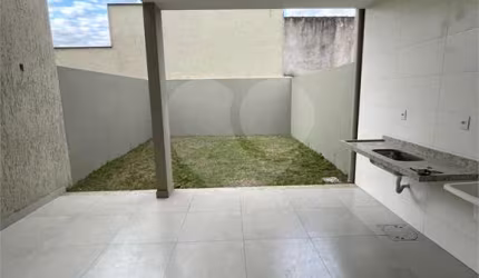 Casa com 3 quartos à venda em Aero Clube - RJ