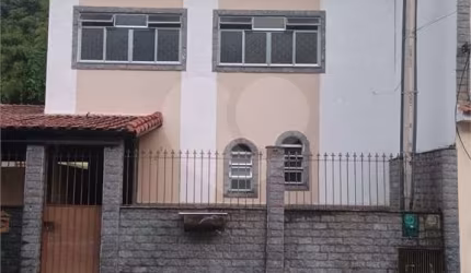 Triplex com 3 quartos à venda em Vila Americana - RJ