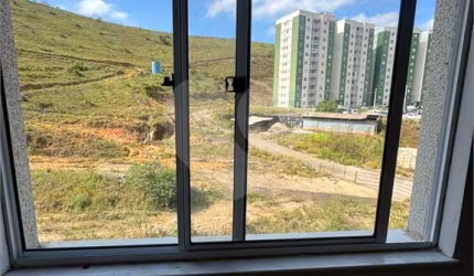 Apartamento com 2 quartos à venda em Três Poços - RJ