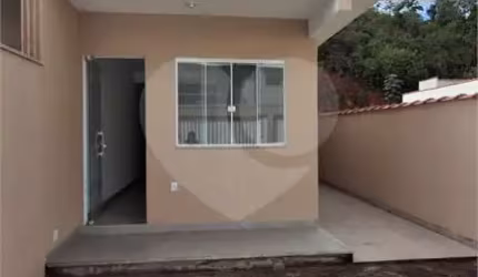 Casa com 2 quartos à venda em Centro - RJ