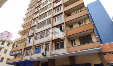 Apartamento 2 quartos, a Venda no Centro Histórico,   Semi-mobiliado.