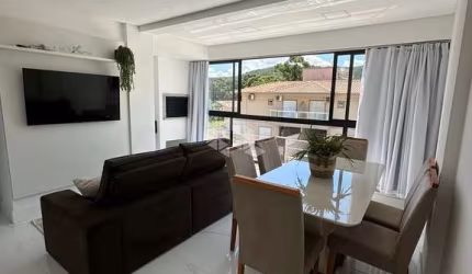 Apartamento mobiliado com dois quartos em Mariscal Bombinhas SC
