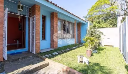 Casa com 3 Quartos, 1 suíte, 3 vagas com 166 m²