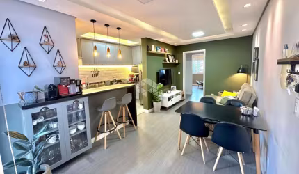 Excelente apartamento com 2 dormitórios e 1 vaga de garagem no Menino Deus