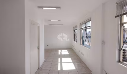 Sala comercial, 1 banheiro, 1 vaga,  bairro Centro, Novo Hamburgo.