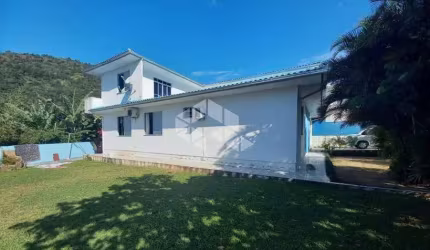Casa em Calheiros