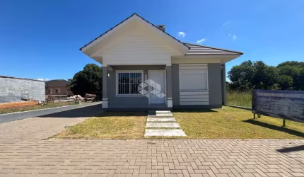 CASA 03 DORMITÓRIOS NOVA EM LINHA SANTA CRUZ