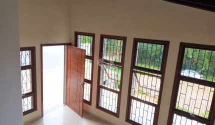 Casa com 3 (tres) dormitórios, 1 (uma) vaga de garagem, no Bairro Espírito Santo em Porto Alegre/RS