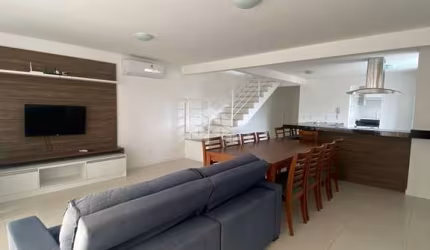 Loft de 3 domitórios/quartos com suíte na Praia de Palmas
