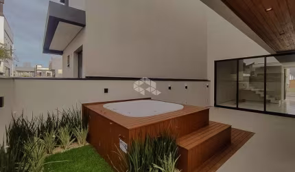 Casa com 3 quartos sendo 1 suite no Deltaville/Biguaçu SC