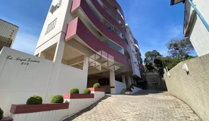Apartamento de 2 dormitórios no São Francisco