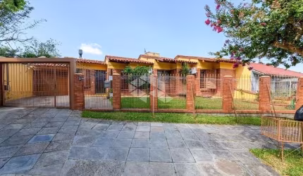Casa térrea, 3 dormitórios, Bairro Ipanema, Zona Sul, Porto Alegre