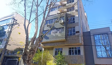 CONSULTÓRIO ODONTOLÓGICO MONTADO EM PETRÓPOLIS