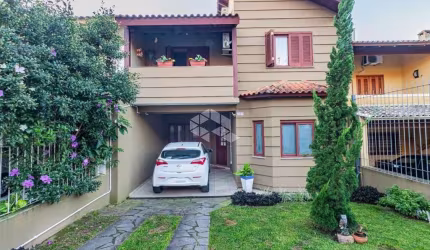 Casa com 4 dormitórios, sendo uma suíte, vista panorâmica, no Bairro Espírito Santo