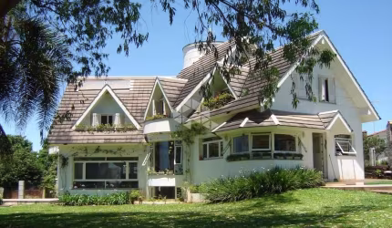 Casa com 3 dormitórios, sendo 1 suíte, a venda no bairro Alto do Parque em Lajeado/RS